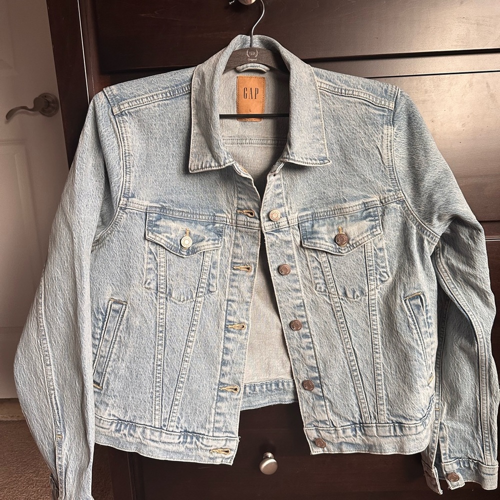 Gap Light Wash Denim Jacket